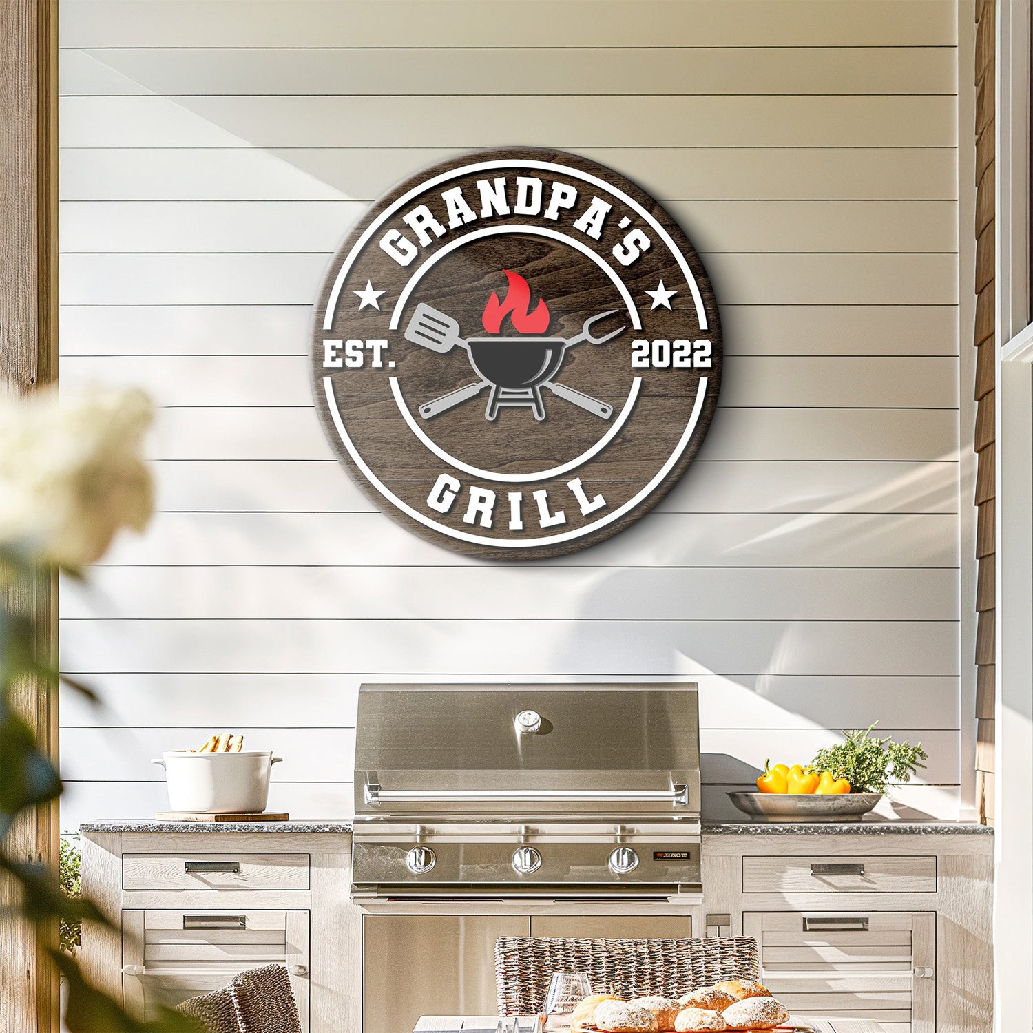 Bar & Grill